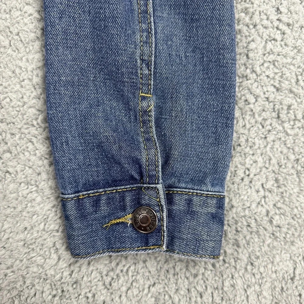 Guess Denim Jacket Youth Medium Blue Long Sleeve Button Up Jean Trucker